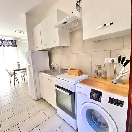 アパート La Perla Di Bordonaro チェファル